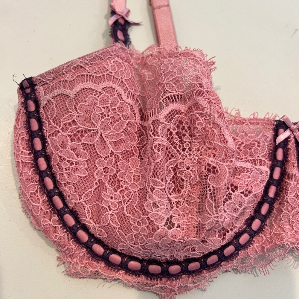 Victoria's Secret Dream Angels Pink Lace Bra 36D Fairy Coquette - Picture 6 of 10